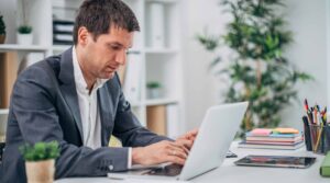 Quel package salarial pour attirer un Country Manager performant en Belgique ?